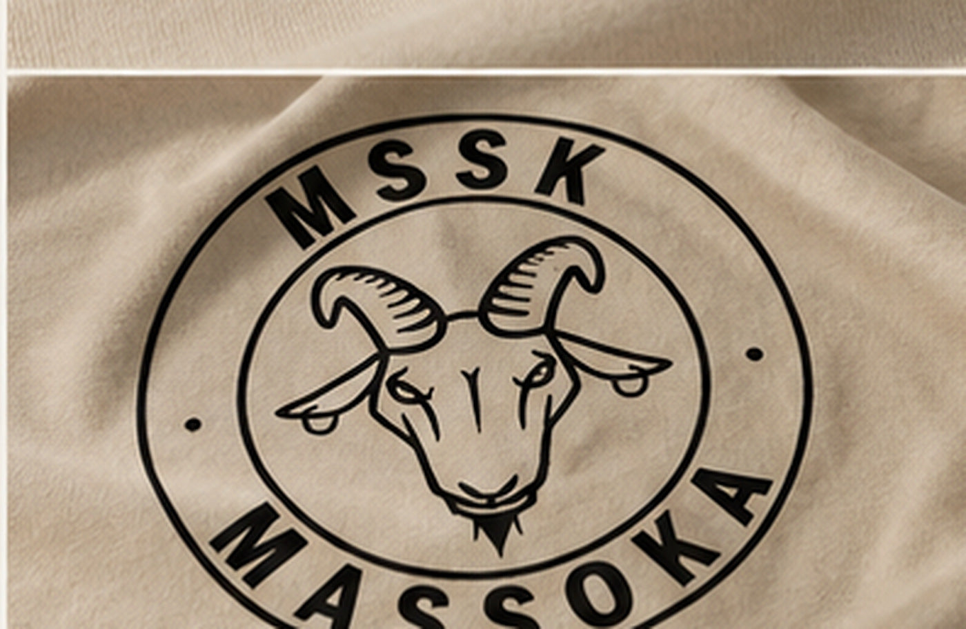 ORIGEN MASSOKA [ARENA] — Detalle del estampado