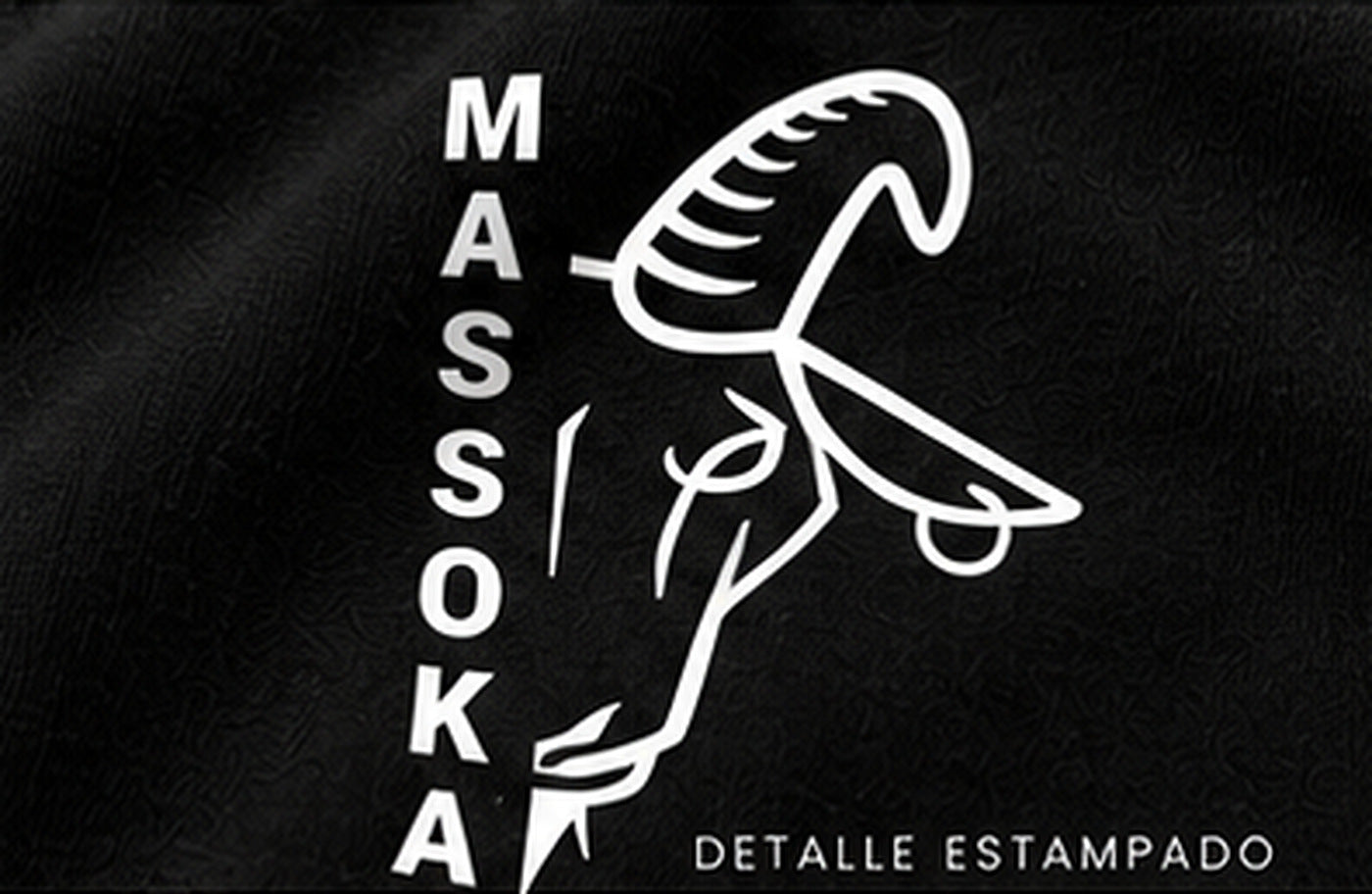 MASSOKA VERTICAL [NEGRO] — Detalle del estampado